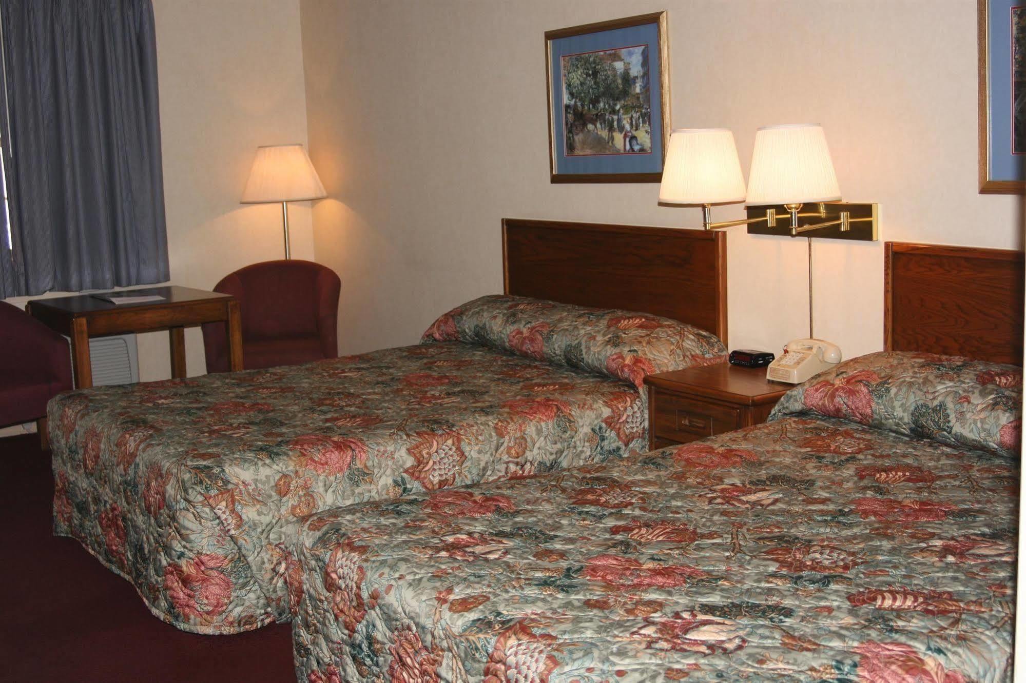 Swiss Village Inn Eureka Springs Phòng bức ảnh